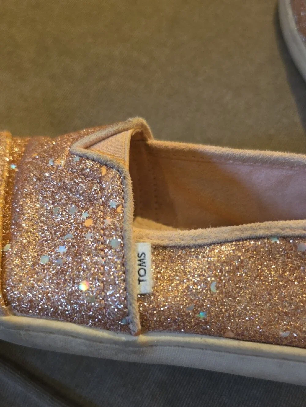 Toms Kids Glitter Slip-On Moccasins in Rose Gold